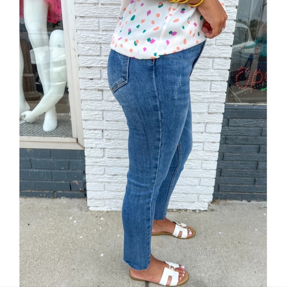 Risen Jeans - High Rise Relaxed Fit Skinny - RDP1264 - Picture 3 of 9